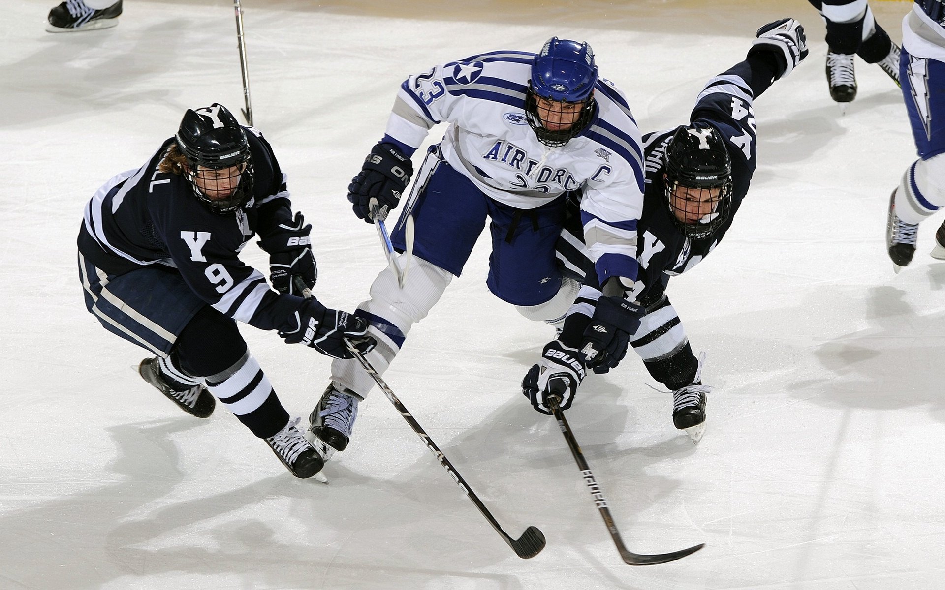 加拿大队在国际乒联混合团体世界杯中的表现分析与评价，加拿大国家队乒乓球